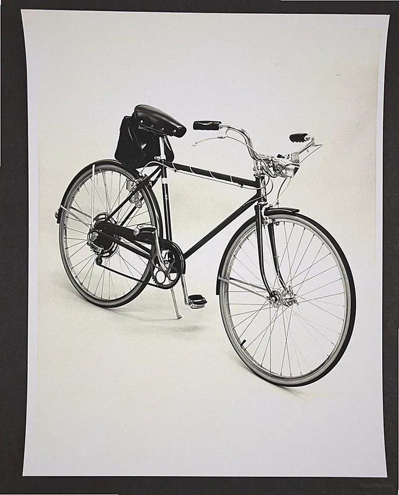 1970s Schwinn Breeze Bicycle Touring Bike 3 Speed Spring Saddle Vintage Photo